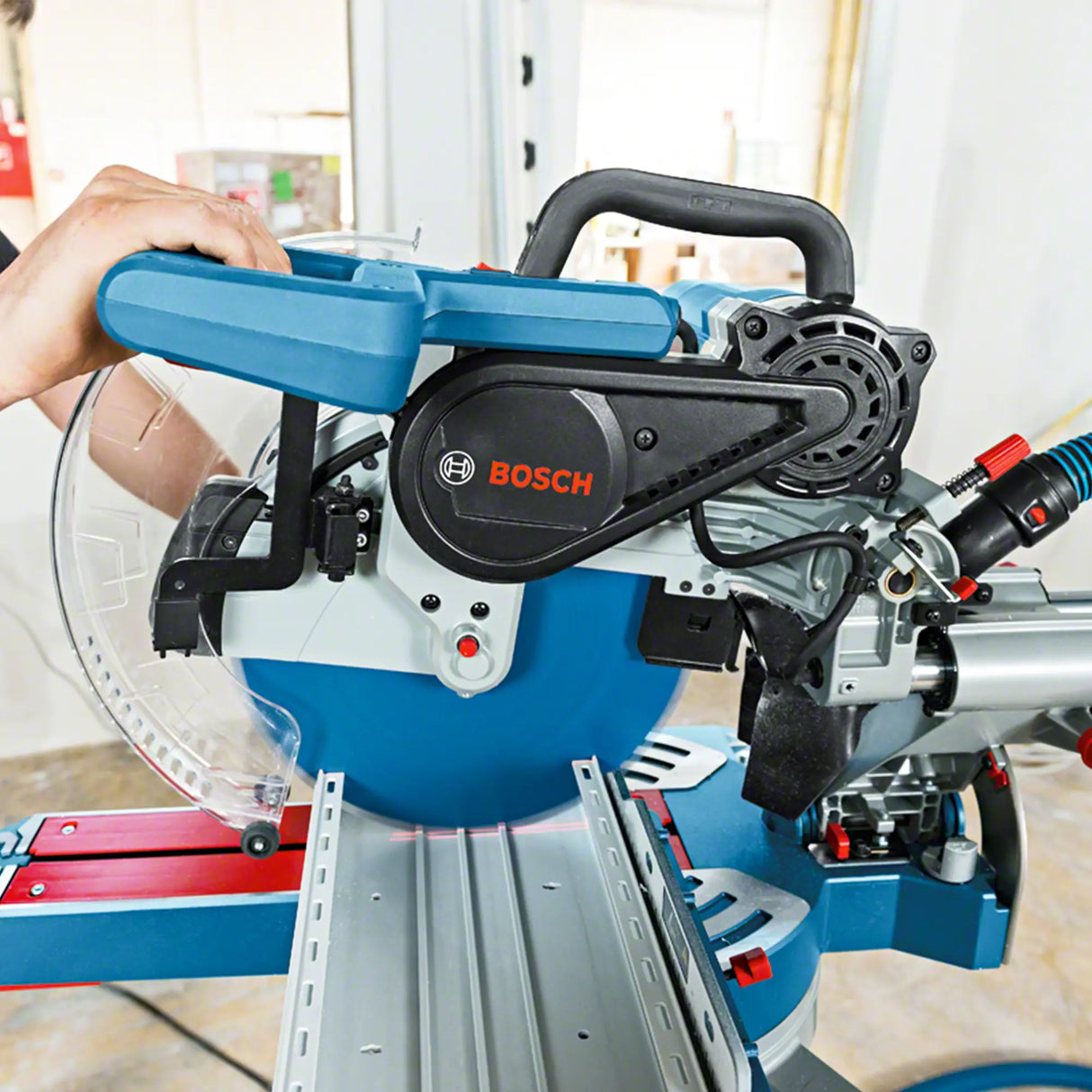 Piła ukosowa promieniowa Bosch GCM 12 SDE