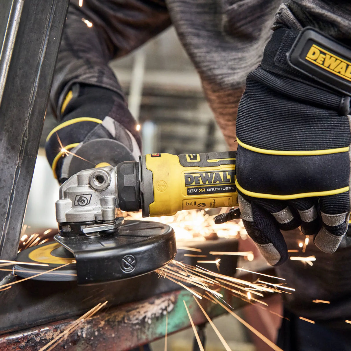 Szlifierka kątowa Dewalt DCG404NT-XJ 18 V