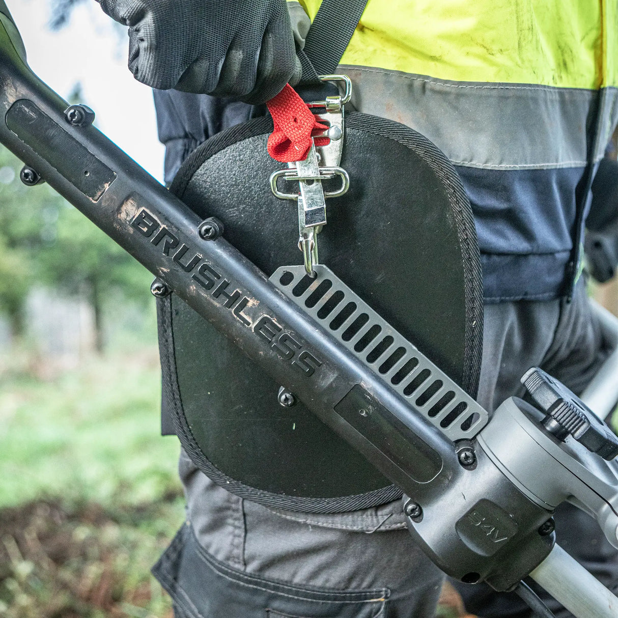 Podkaszarka Dewalt DCMBC823N-XJ 54V