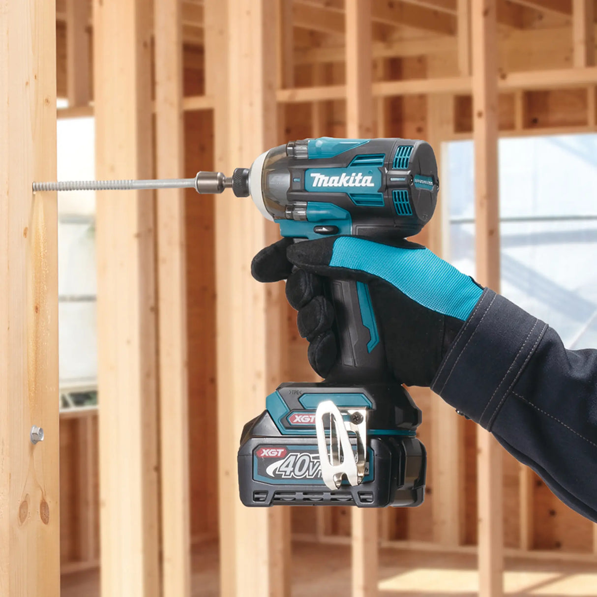 Avvitatore a impulsi Makita TD004GD201 40V 2.5Ah