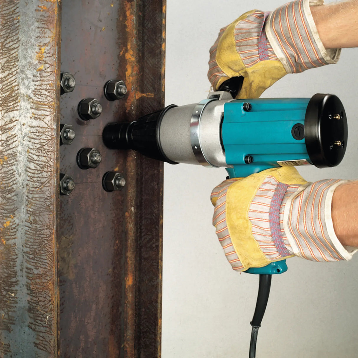 Chiave a impulsi Makita 6906J 620W