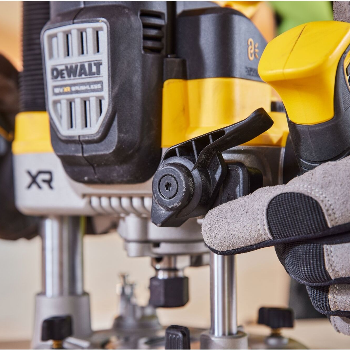 DCW620NT-XJ - Elettrofresatrice Dewalt DCW620NT-XJ 18V - Immagine 19