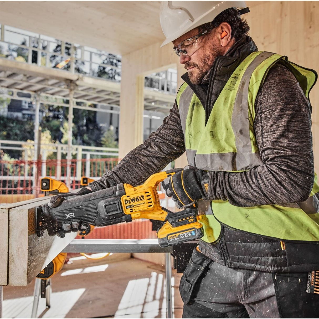 DCS386H2T-QW - Dewalt DCS386H2T-QW 18 V 5 Ah bezszczotkowa piła szablasta - Zdjęcie 6
