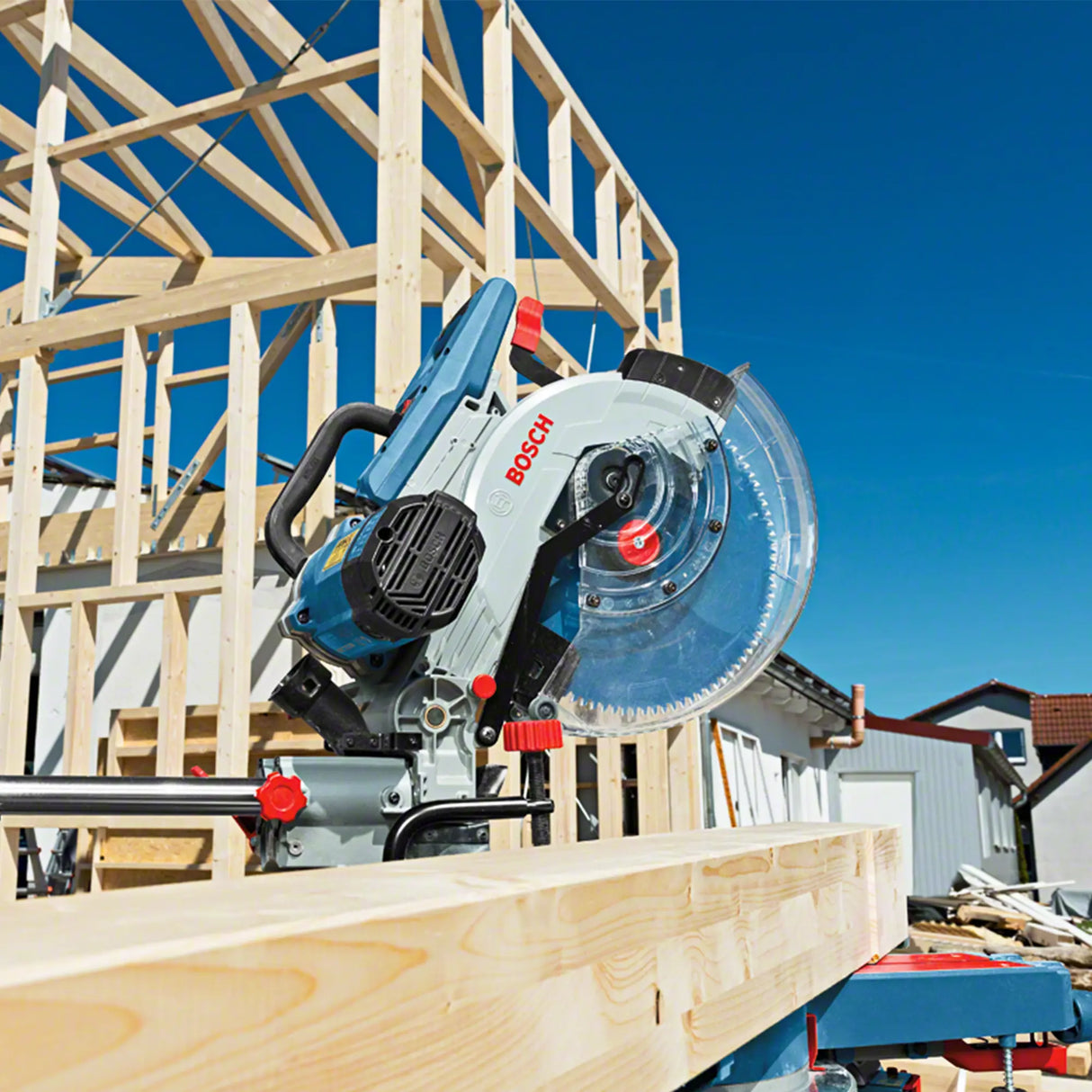 Piła ukosowa promieniowa Bosch GCM 12 SDE