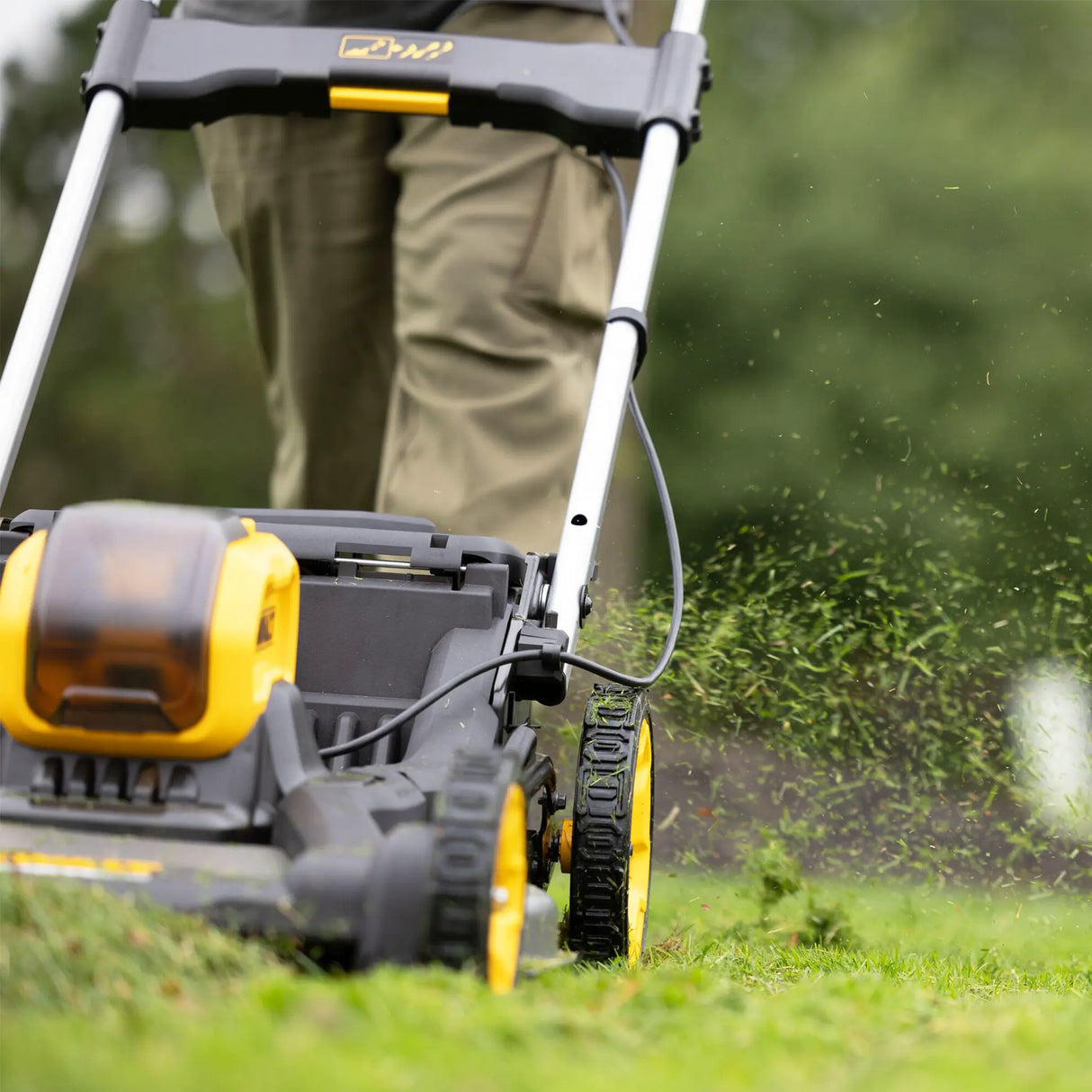 Kosiarka pchana Dewalt DCMWP500N-XJ 54V