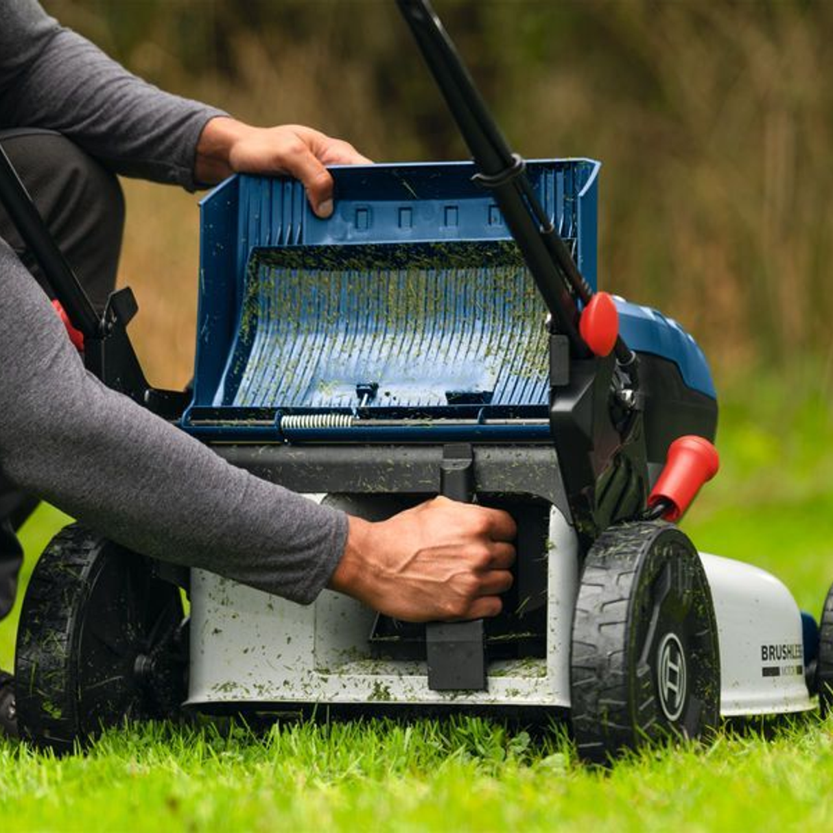06008C8200 - Kosiarka Bosch Professional GRA18V2-46SP PRO 2x18V - Zdjęcie 16