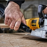 DW682K-QS - Fresatrice Dewalt DW682K-QS 600W - Immagine 5