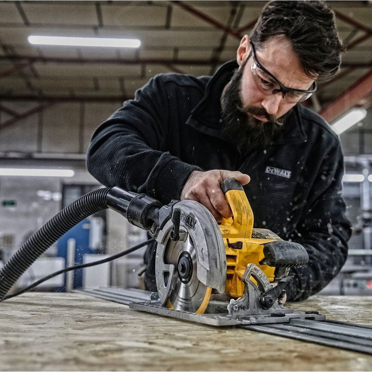 DWE576K-QS - Pilarka tarczowa Dewalt DWE576K-QS 1600 W - Zdjęcie 3