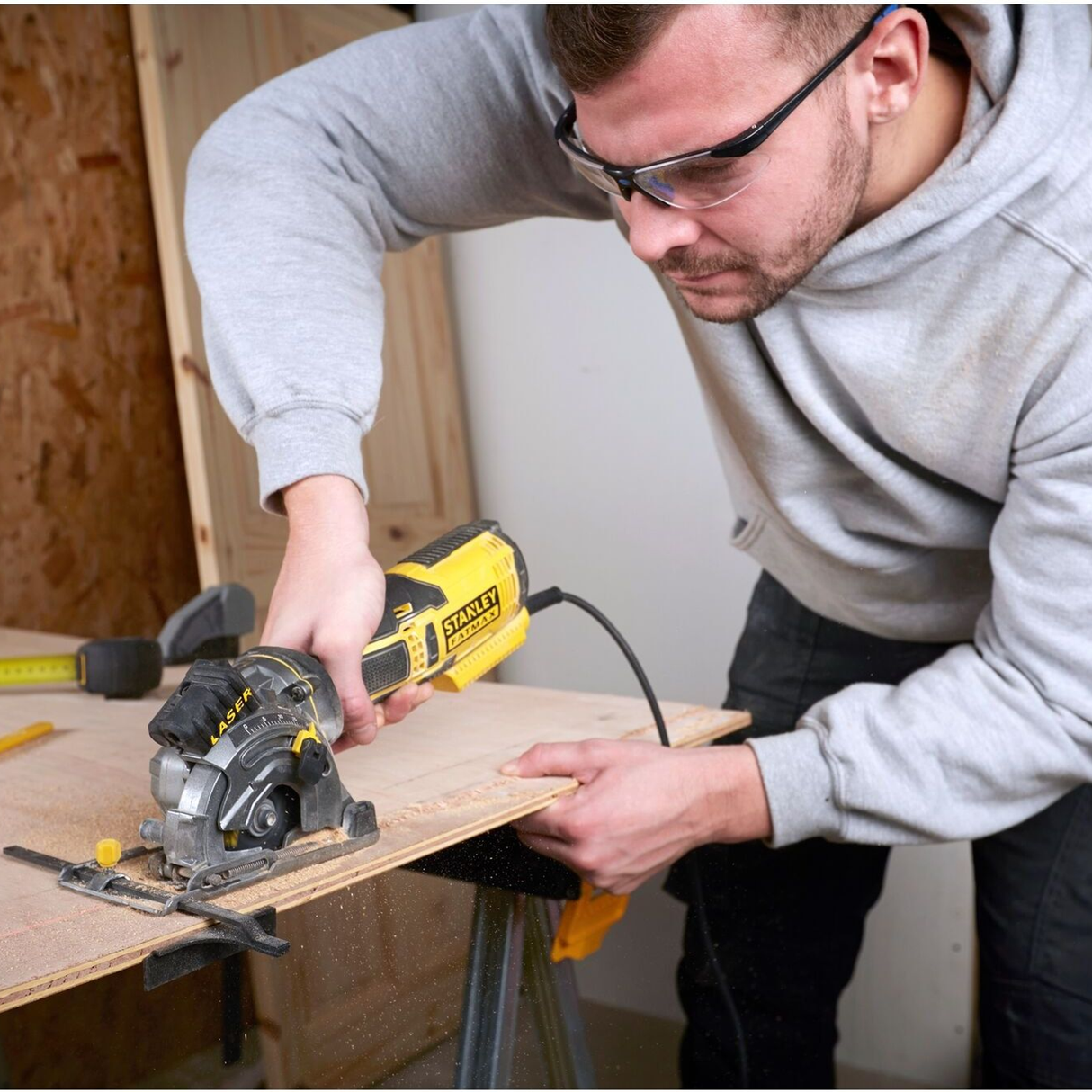 FME380K-QS - Stanley FatMax FME380K 650W Mini pilarka tarczowa - Zdjęcie 4