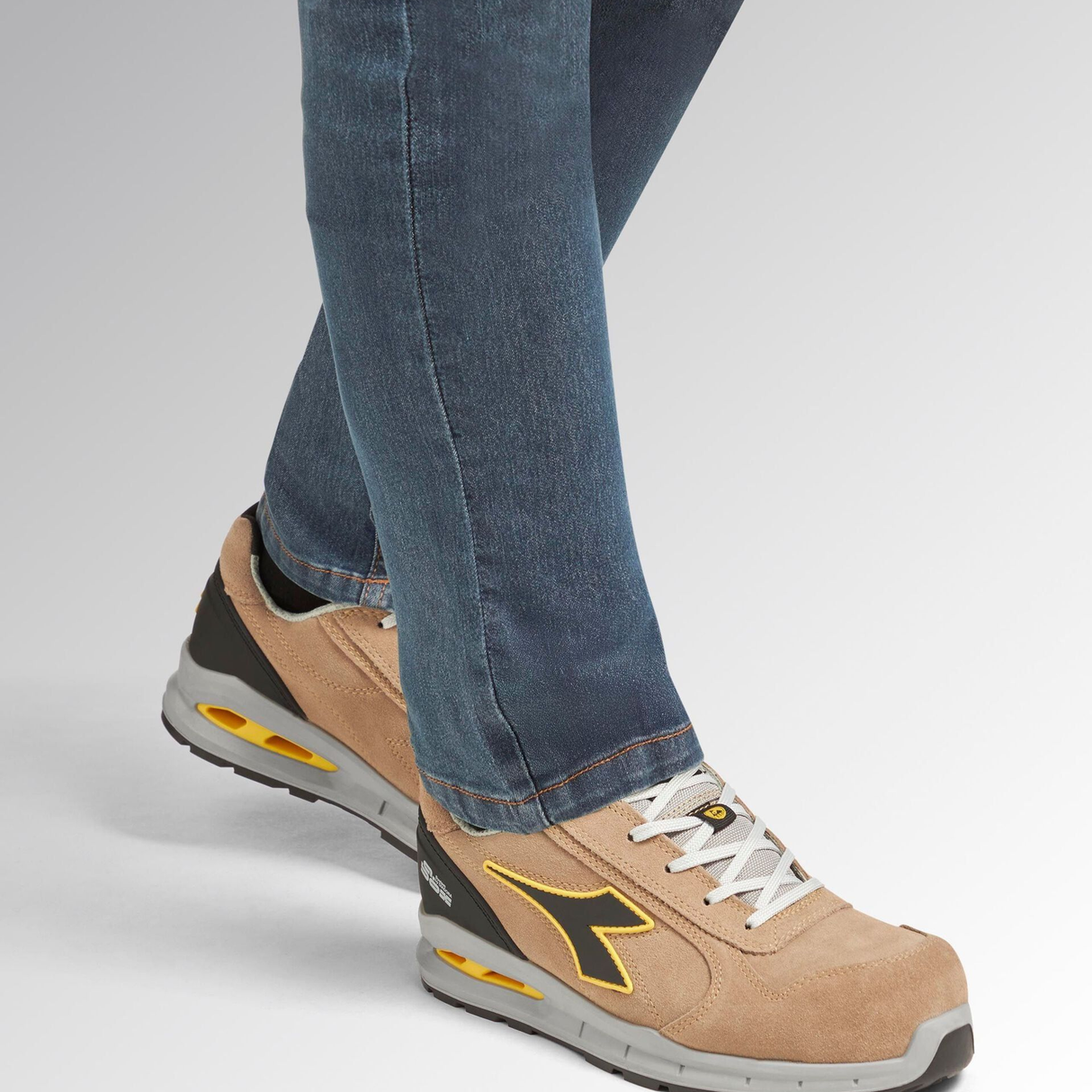 701.182528-C8704 - Buty robocze Diadora RUN A.BOX LOW S3S - Zdjęcie 2